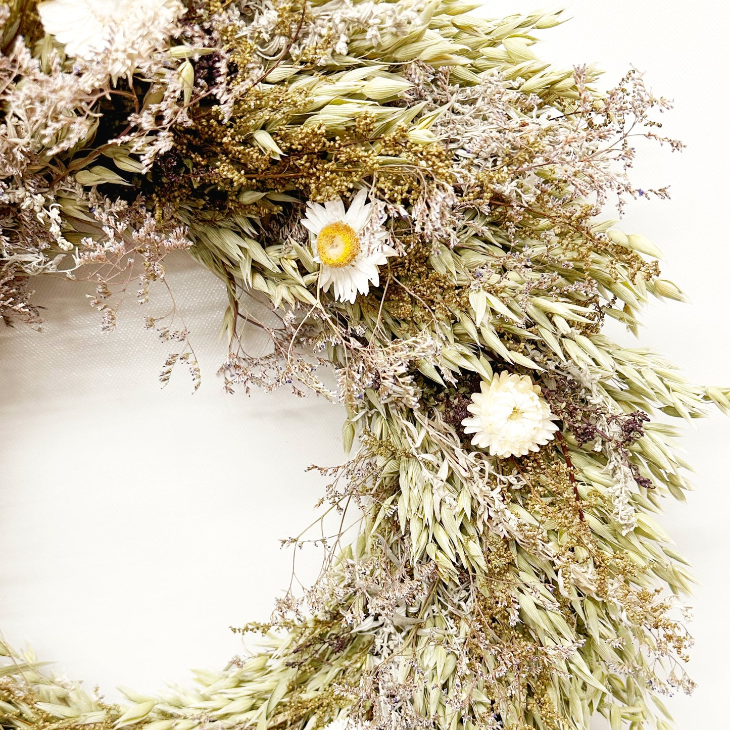 Dried Pure Meadow Wreath